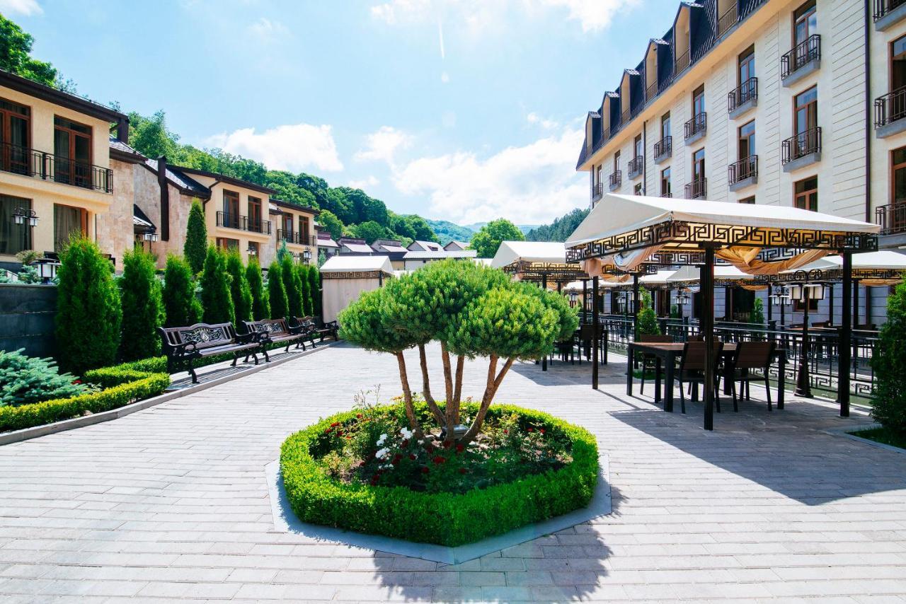 Elegant Hotel & Resort Tsaghkadzor Bagian luar foto